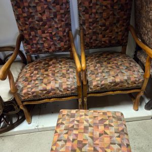 2 FAUTEUILS BERGERE + REPOSE PIED (10530)