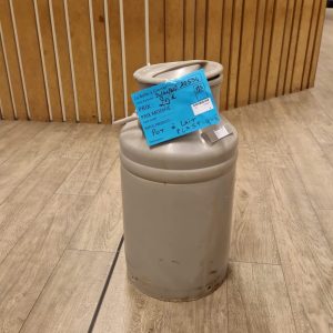 pot à lait plastique (10534).