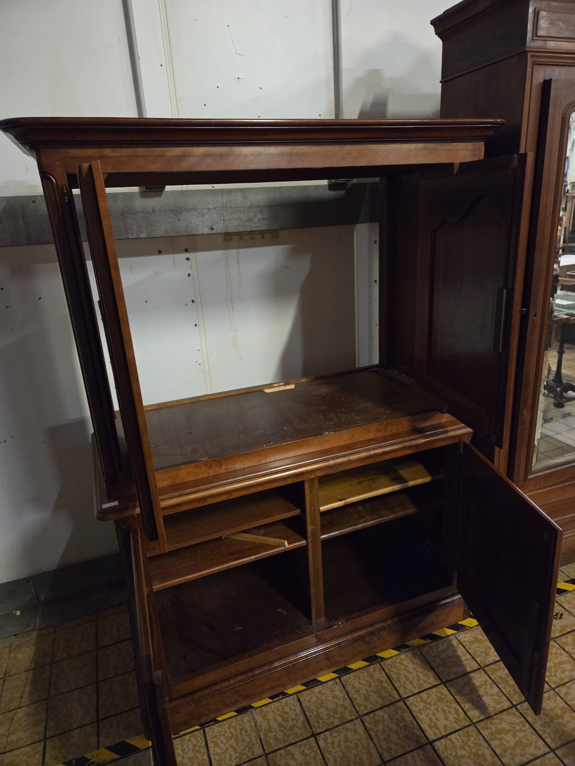 Meuble (11550) – Image 2