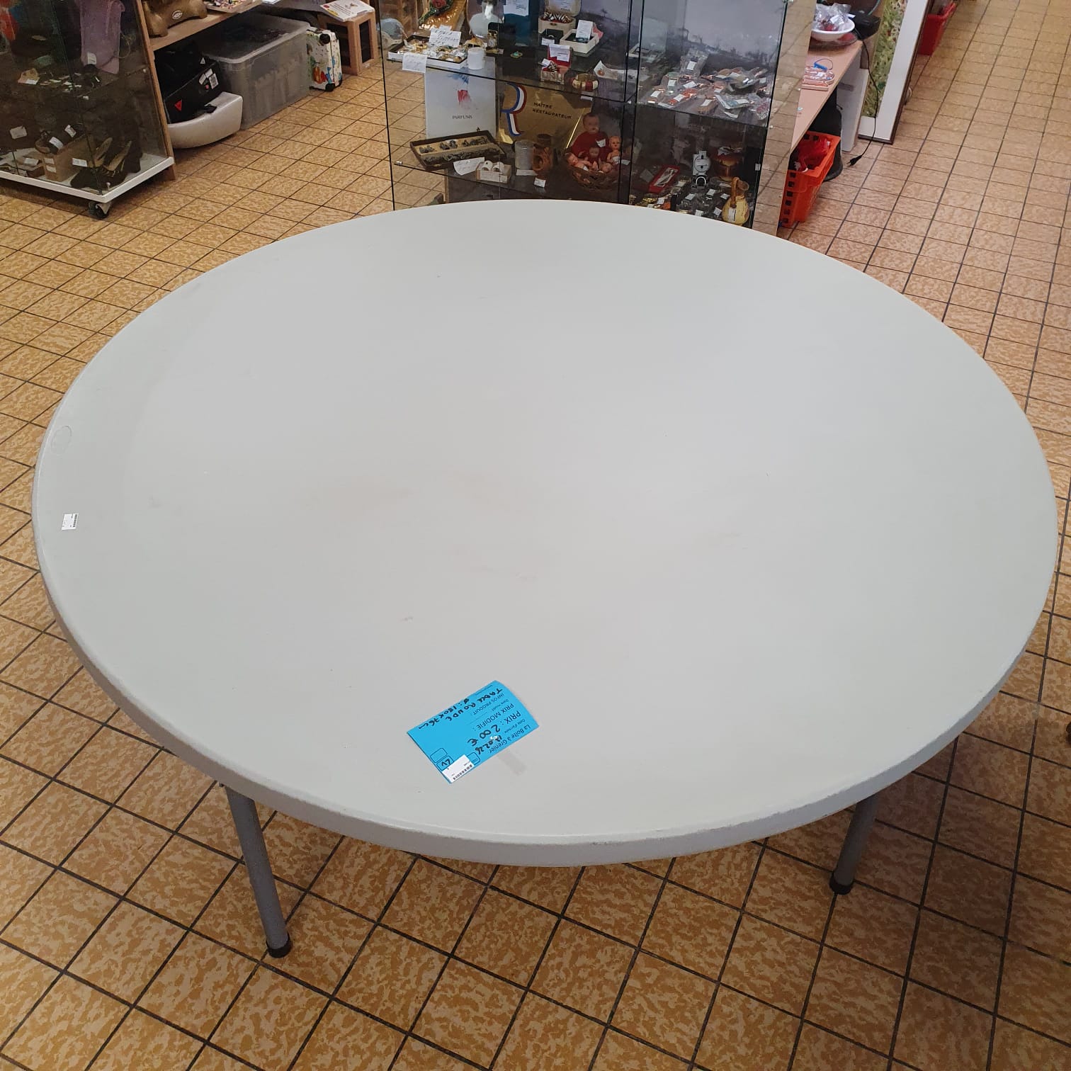 Table ronde (11296) – Image 2