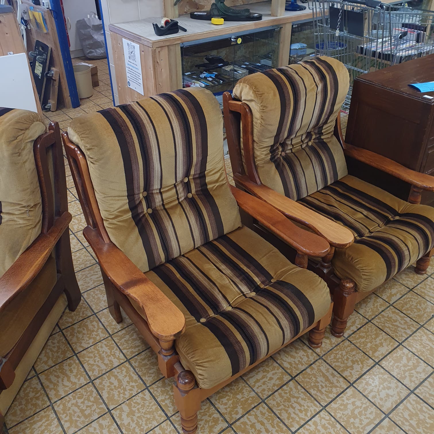 CANAPE/LIT + FAUTEUIL (2666) – Image 2