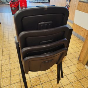 LOT 4 CHAISES (3906)