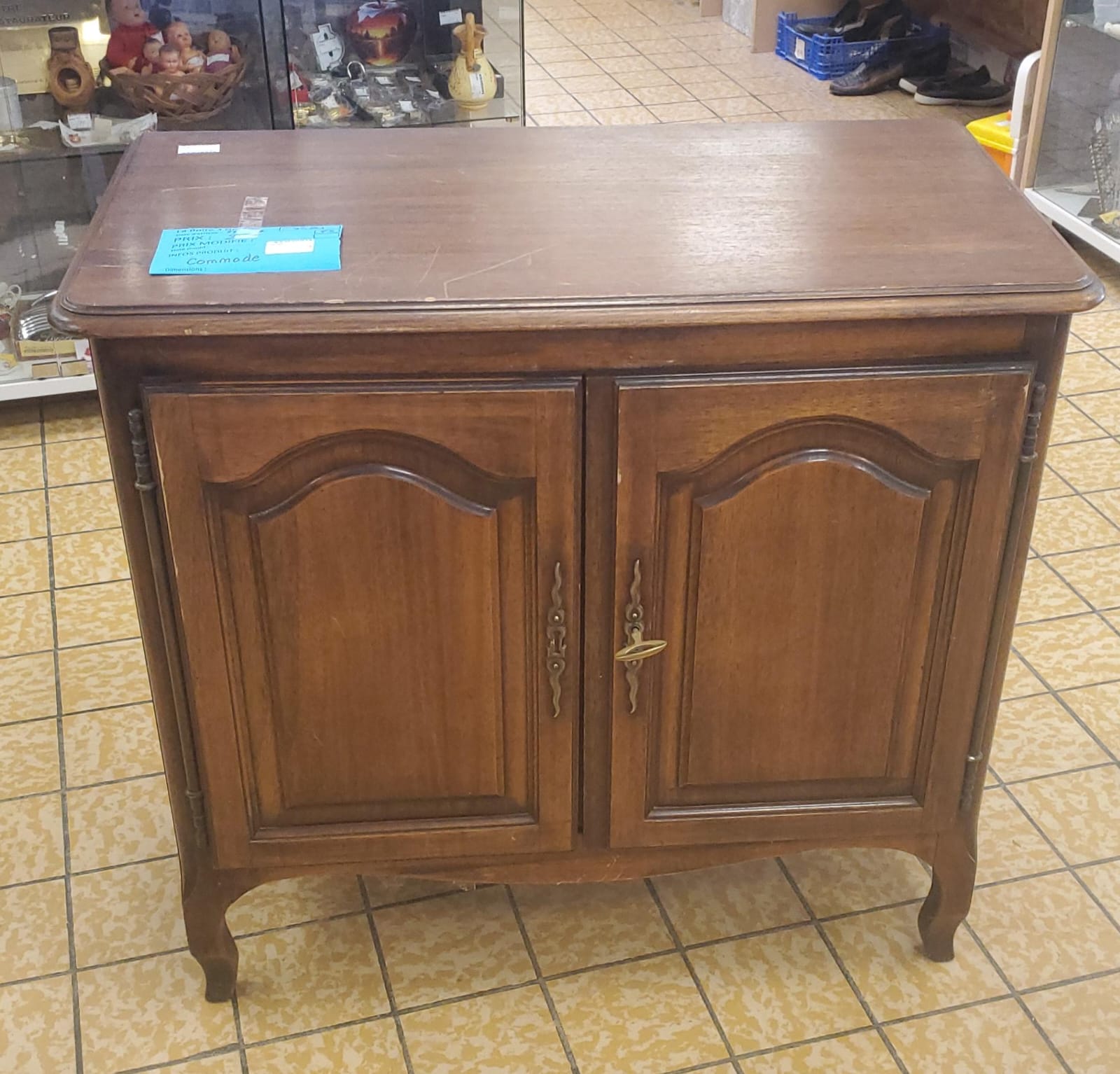 COMMODE (3581)