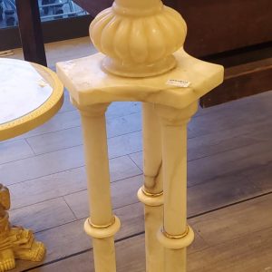 colonne + vase marbre (1039).