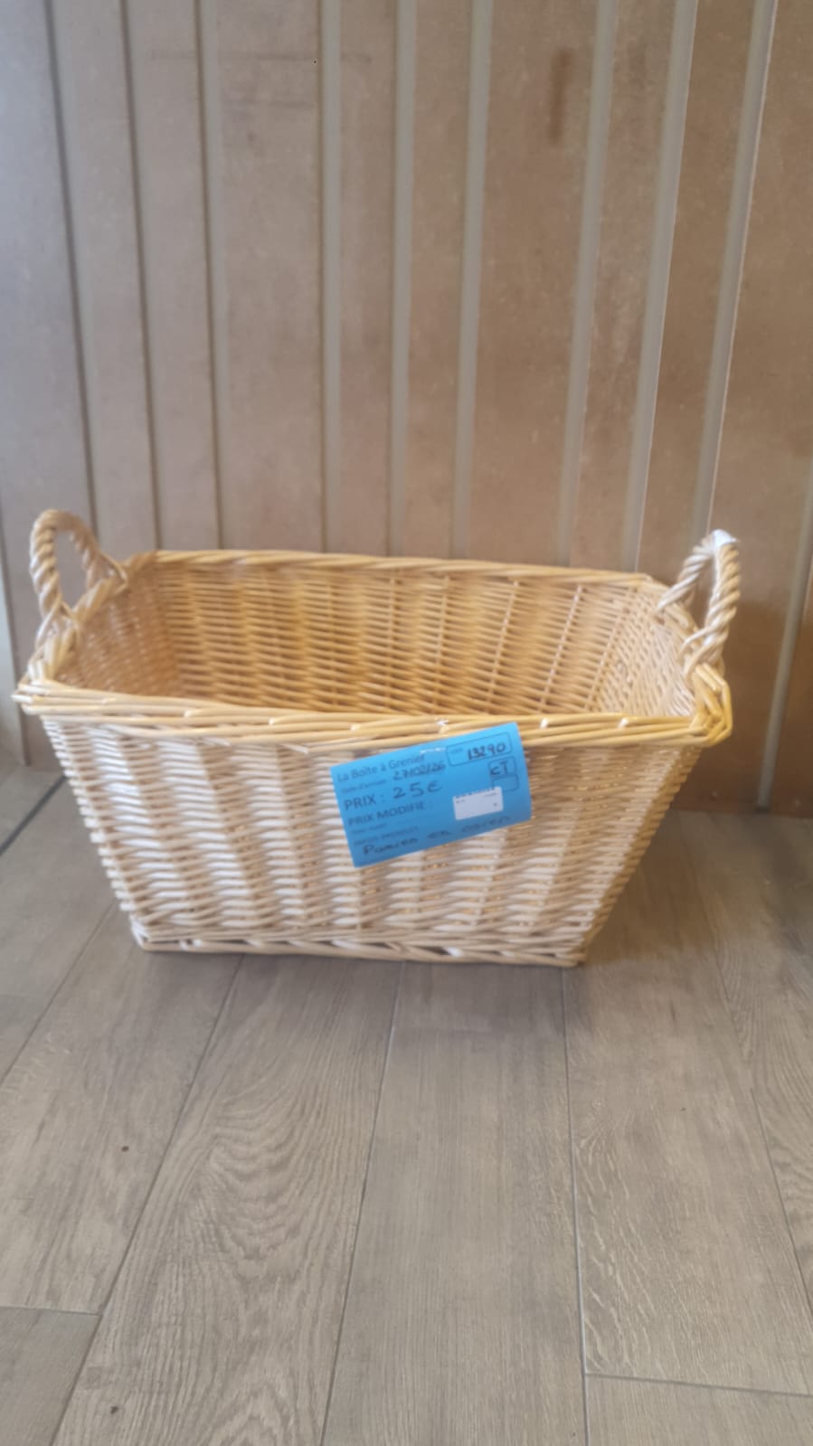 Panier en osier(13290)