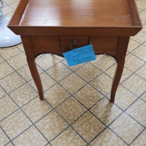 PETITE TABLE AVEC TIROIR (11560)