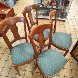 LOT 4 CHAISES (1166)