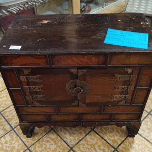 petit meuble asiatique (1166)