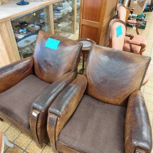 LOT 2 FAUTEUILS (10530)