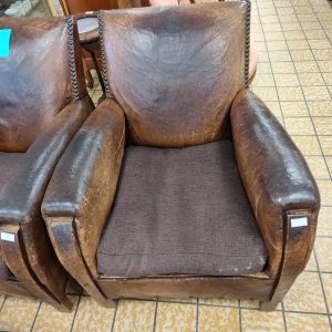 LOT 2 FAUTEUILS (10530)