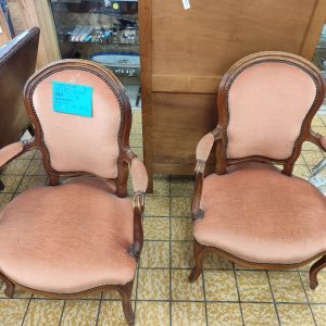 LOT 2 FAUTEUILS (10530)