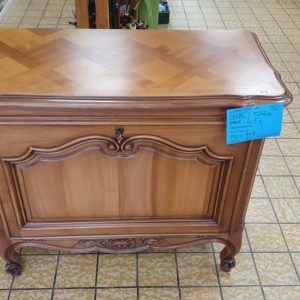 MEUBLE AVEC MIROIR (7550)