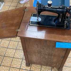 MACHINE A COUDRE GUERDON (10113)