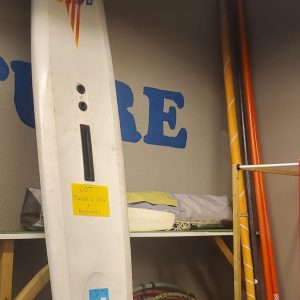 planche à voile + accessoires (13283).