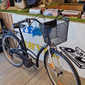 vélo femme noir B-Twin (12106).