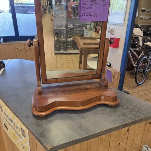 Petit miroir « psyché  » 1734)