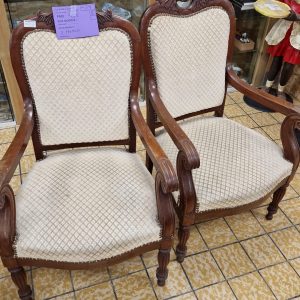 2 FAUTEUILS (3518)