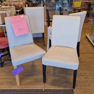 les 6 chaises (10655).