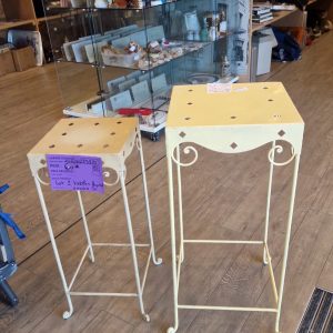 lot 2 tables hôpital années 50 (13825).