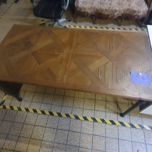 TABLE LAREDOUTE (012187)