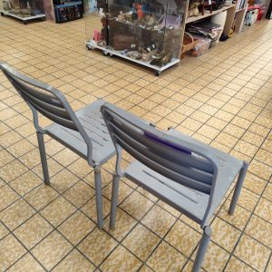 LOT 2 CHAISES (114)