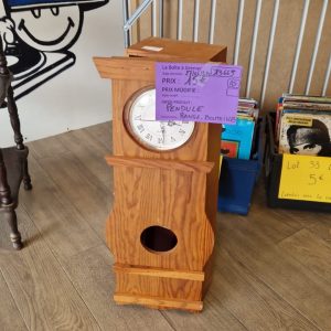 horloge range-bouteilles (10665).
