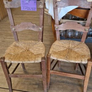 2 petites chaises assise paille (13147).