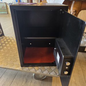 Coffre fort avec facture (13275)