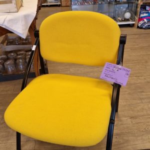 fauteuil jaune (13525).