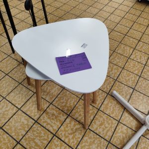 TABLE GIGOGNE (3759)