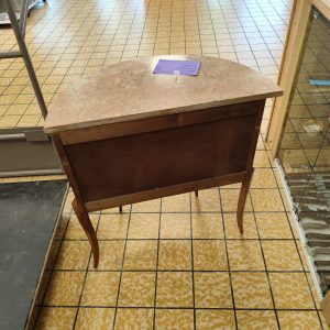 meuble a restaurer (7414)