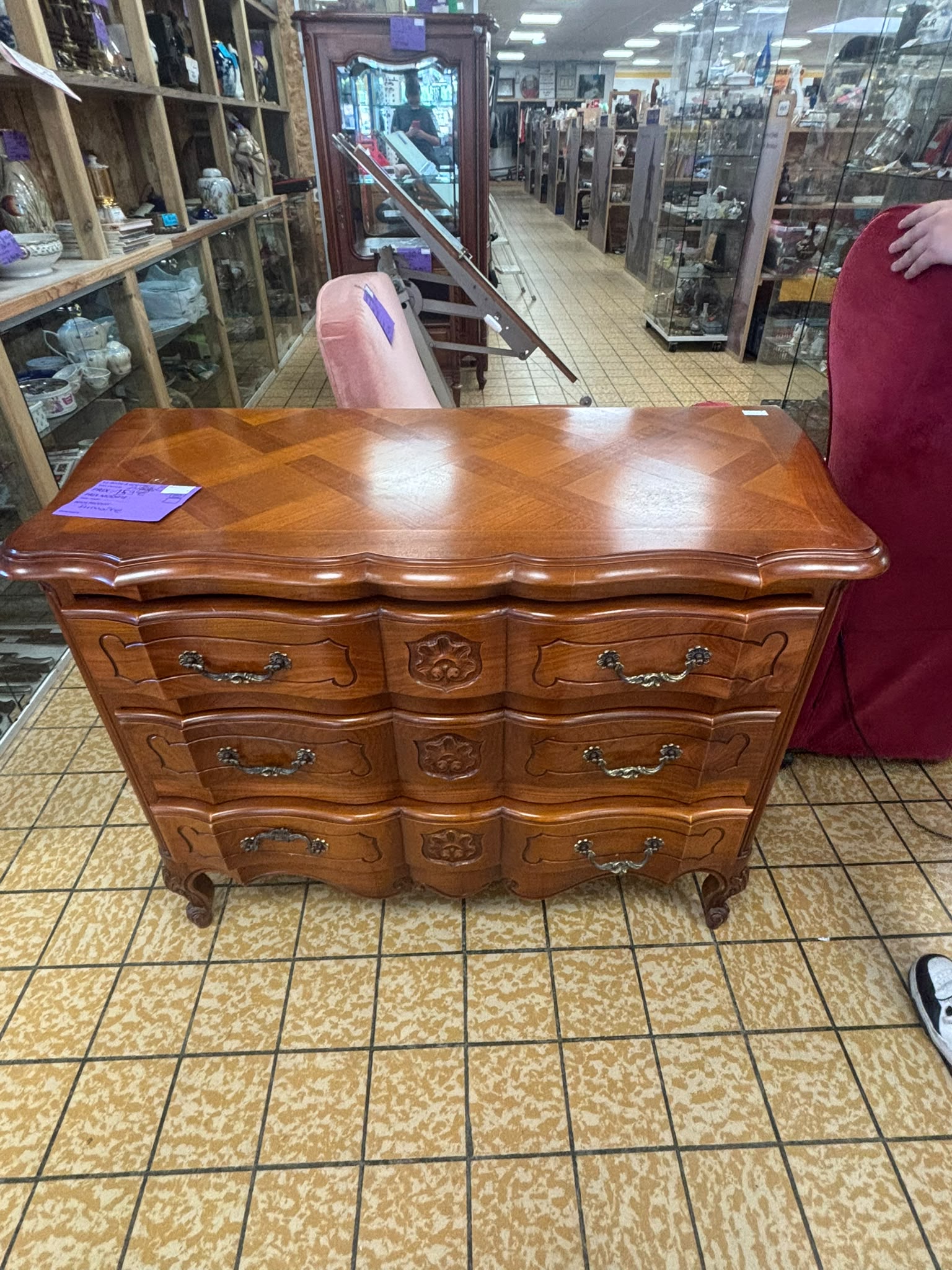 ARMOIRE (3518)