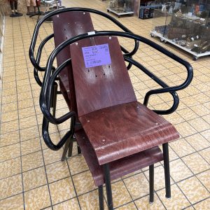 4 chaises (12329)