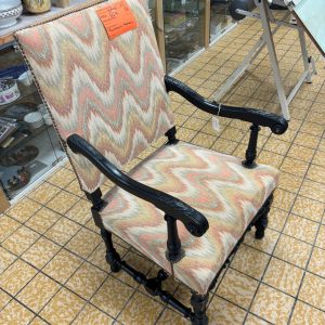 FAUTEUIL ANCIEN (215)