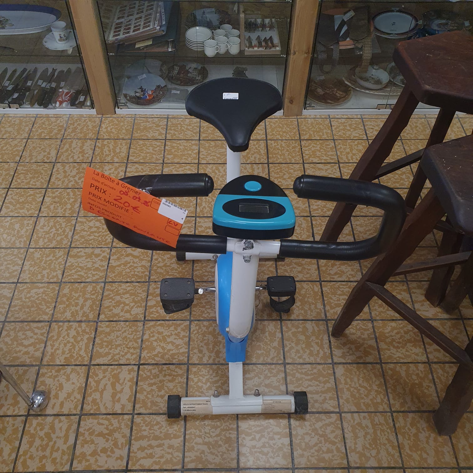 VELO D APPARTEMENT (393) – Image 2