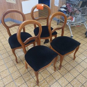 LOT 4 CHAISES (2653)