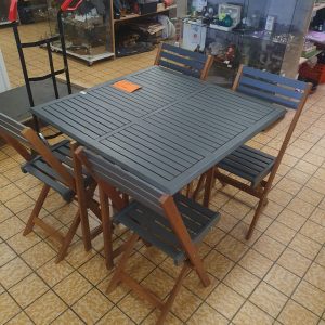 TABLE ET 6 CHAISES PLIANTES (11296)