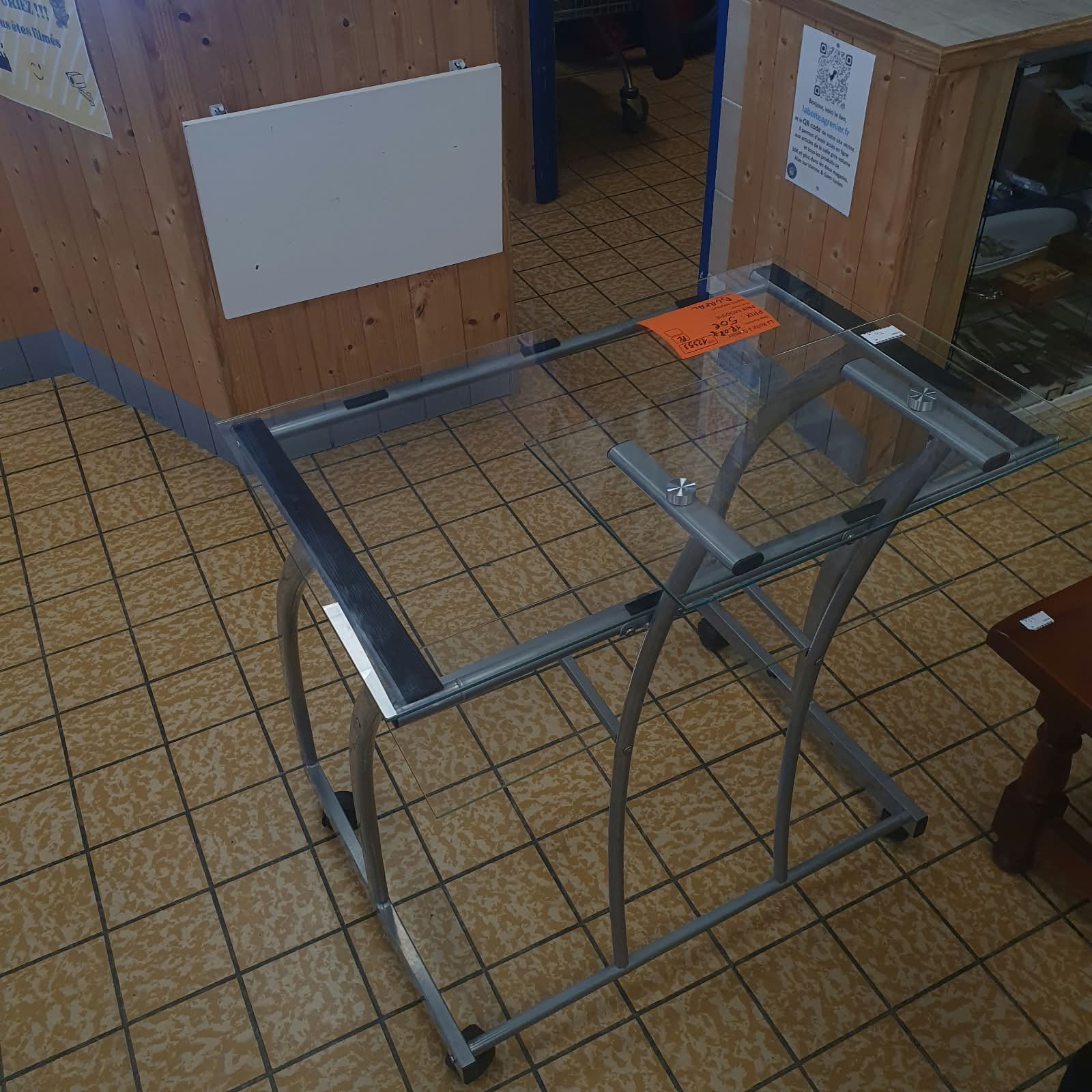 BUREAU (12353) – Image 2