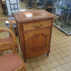 CONFITURIER (7414)