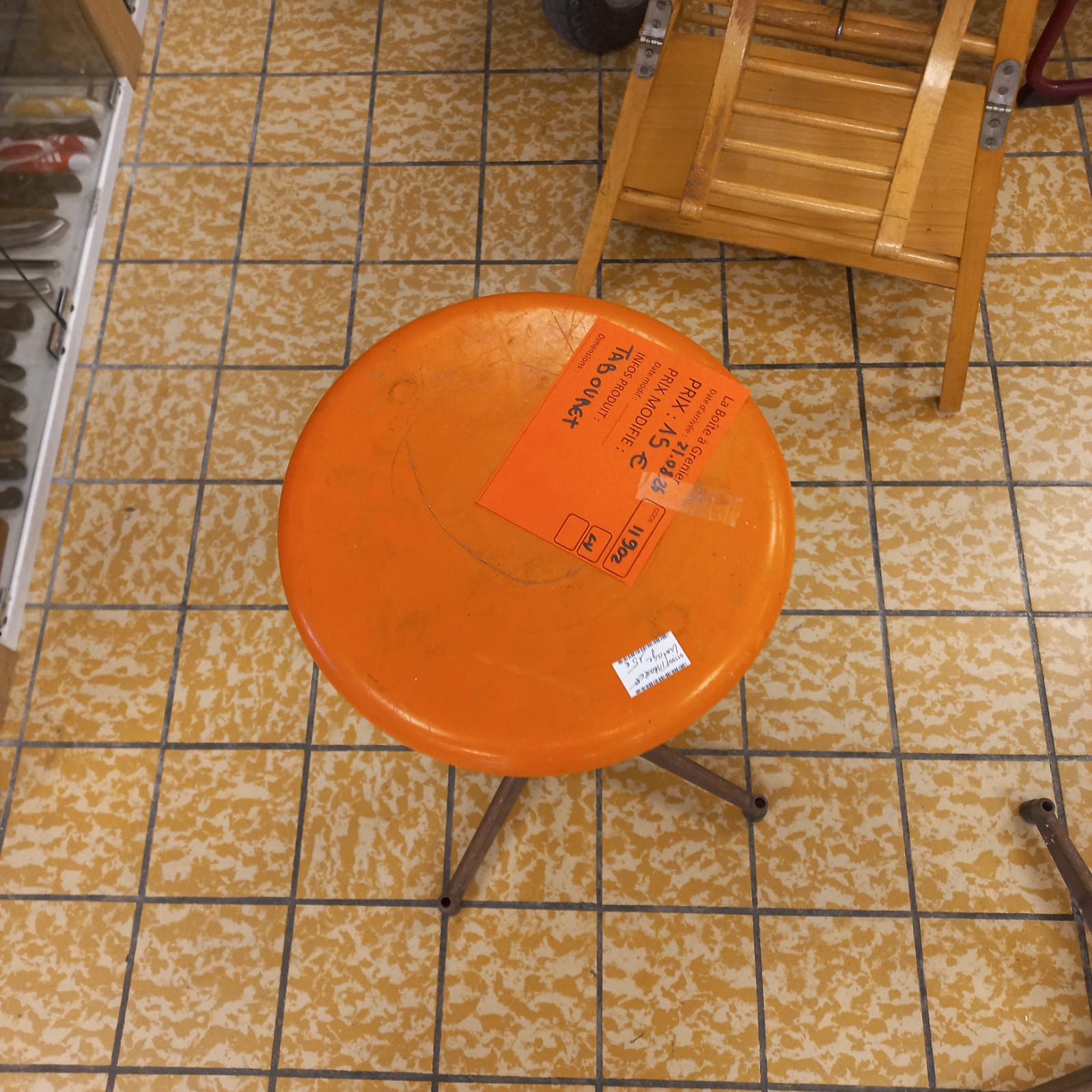 TABOURET (11902) – Image 2