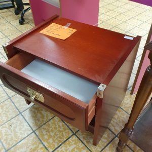 CHEVET A ROULETTE (5023)