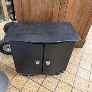 Meuble noir (12530)