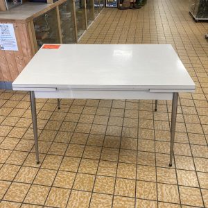 TABLE FORMICA AVEC TIROIR ET 2 RALLONGES(12304)