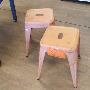 2 tabourets (5555)