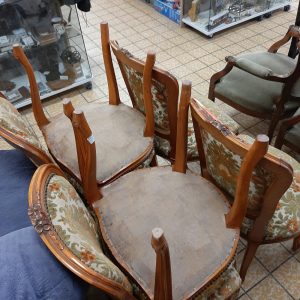 LOT 6 CHAISES (10530)