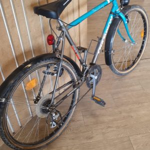 vélo bleu Champion (14377).