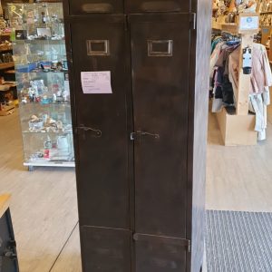 vestiaire (3100).