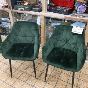 2 CHAISES VERTES (12596)